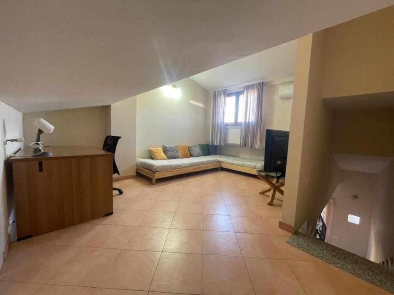 Ferienhaus Fronte Metro C, Parcheggio, Wi-fi, A/c Rom