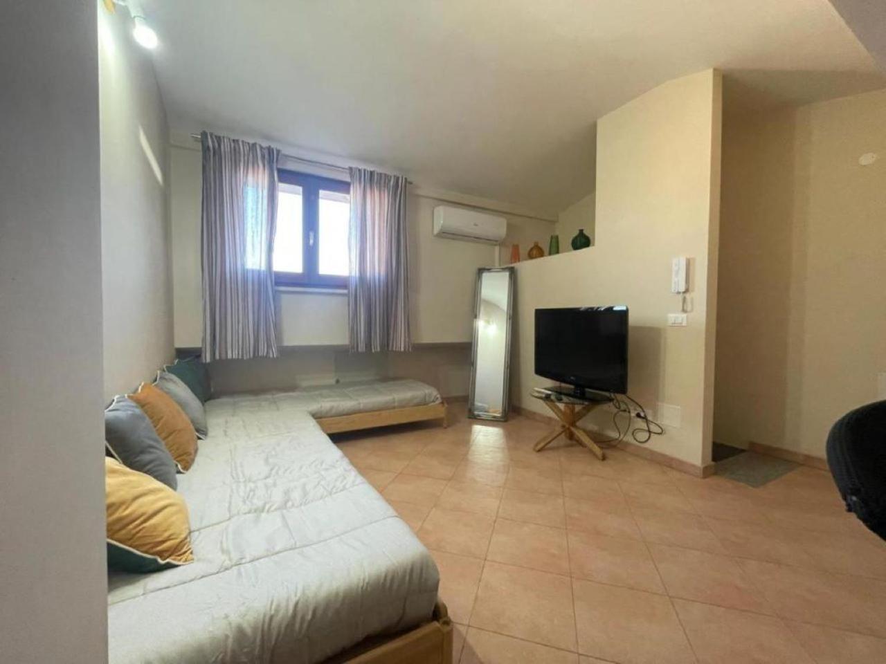 Fronte Metro C, Parcheggio, Wi-fi, A/c * Rom